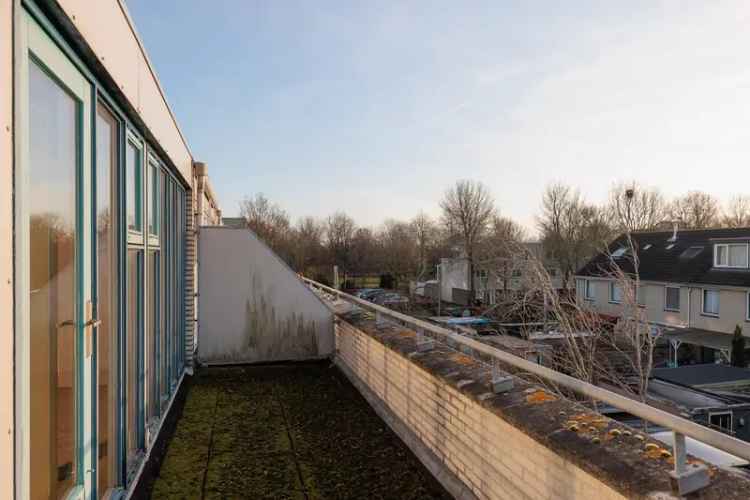 Ruime 4 Slaapkamers Tussenwoning Almere Buiten Dakterras Garage