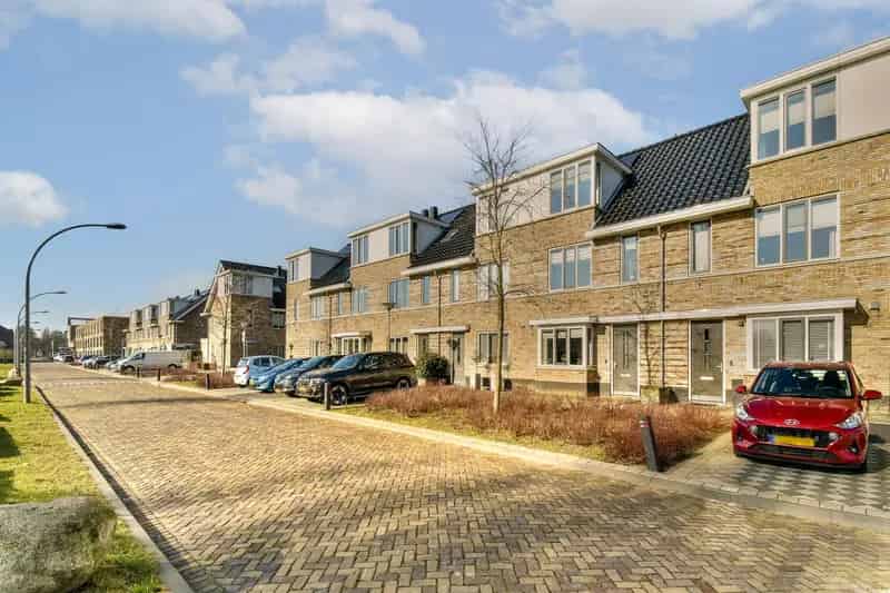 Huis te koop Vlaardingen Sneeuwbalstraat: Energiezuinige gezinswoning