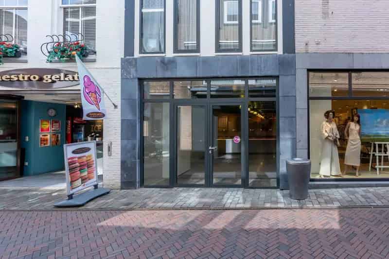 Winkel te huur Goes Klokstraat 165m2 A+++ locatie