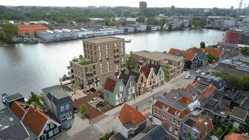 Huis te koop: Ruime hoekwoning met 3 slaapkamers en groot terras