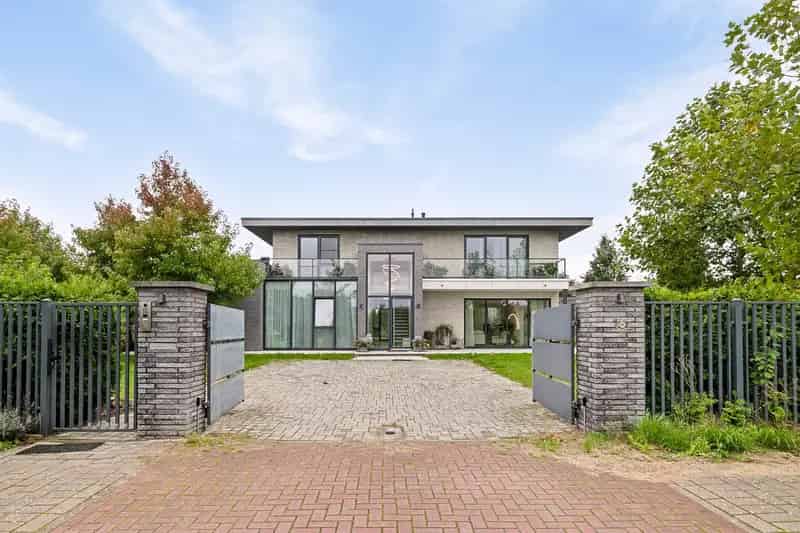 Luxe Villa te Koop Almere 306m

