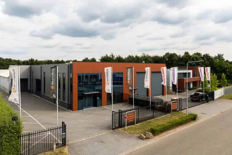 Bedrijfshal te huur Echt - 768 m² - A2 A73