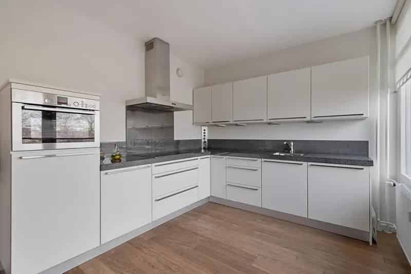 Ruim appartement 124m2 3 slaapkamers 2 balkons Schenkel