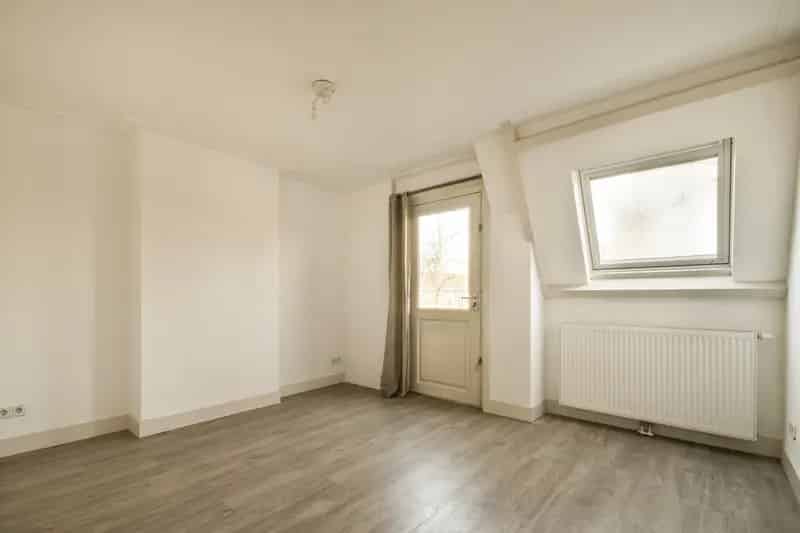 2 Slaapkamer Appartement met 44m2 Dakterras Rivierenbuurt