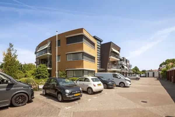 Appartement De Lier Centrum 3 kamers  Terras Garage
