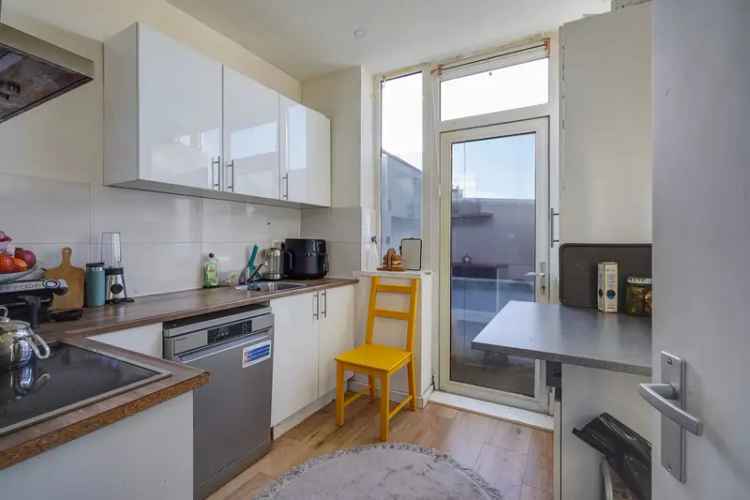 Appartement te koop Den Haag Leyenburg  62m2 starters
