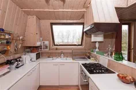 2 Kamer Appartement 69m² Den Haag Gemeubileerd Zolder