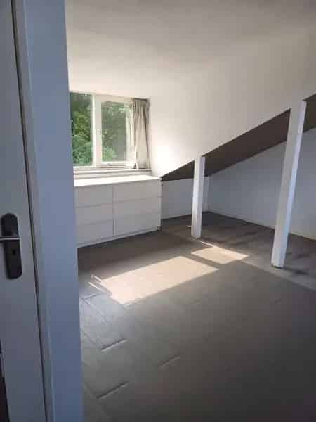 Appartement nabij Station Dukenburg en HAN