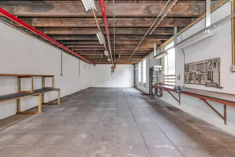 Bedrijfsruimte IJmuiden Haven: 240m2 Kantoor Opslag Garage