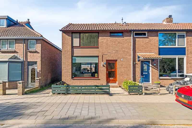 Eindwoning Zwijndrecht: Sfeervol huis met tuin en berging