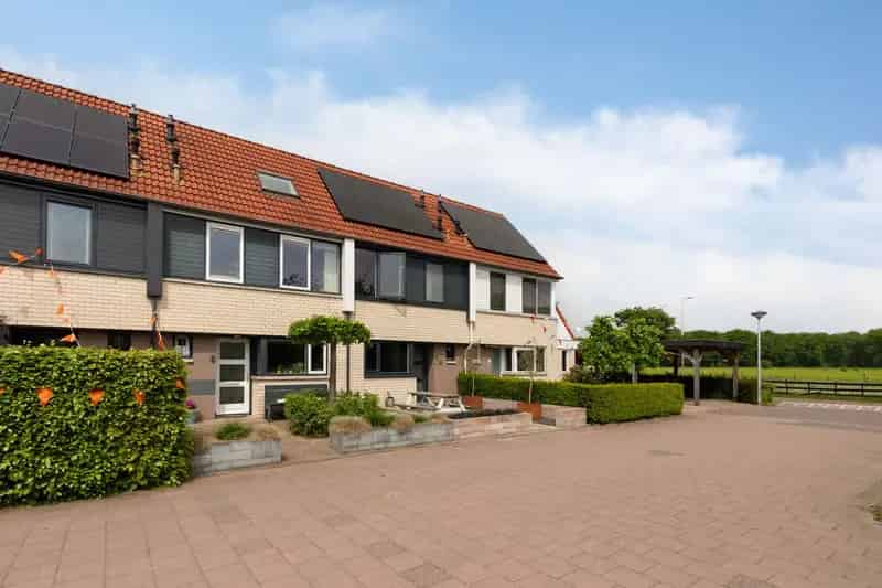 Ruime Tussenwoning Garderen 112m2 4 Slaapkamers Tuin Kelder