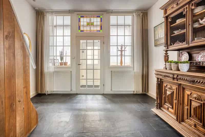 Rijksmonument Brielle Centrum 2 Slaapkamers 97m2 Charmant