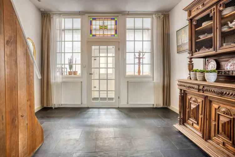 Rijksmonument Brielle Centrum 2 Slaapkamers 97m2 Charmant