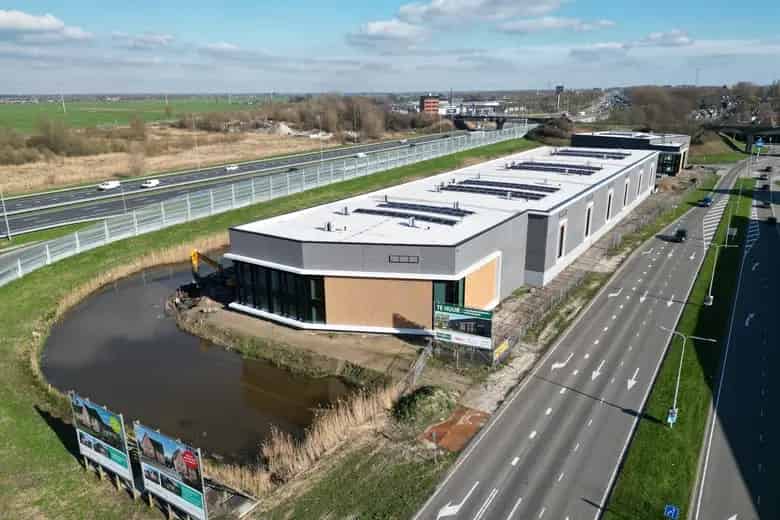 100 - 386 m2 bedrijfsruimte te huur in Sliedrecht