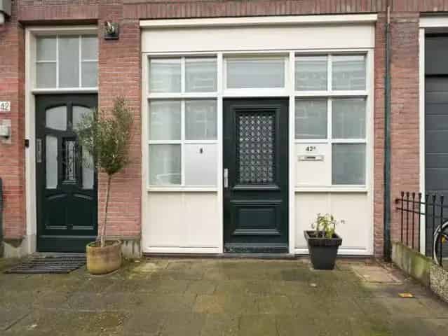 Royale Parterre te huur Bezuidenhout 2 slaapkamers