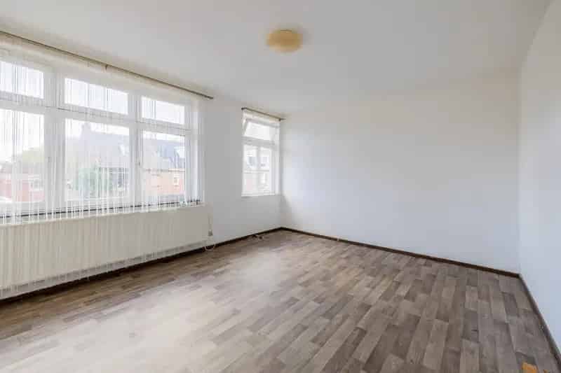 Kluswoning Venlo Centrum: Ruime Bovenwoning met Dakterras