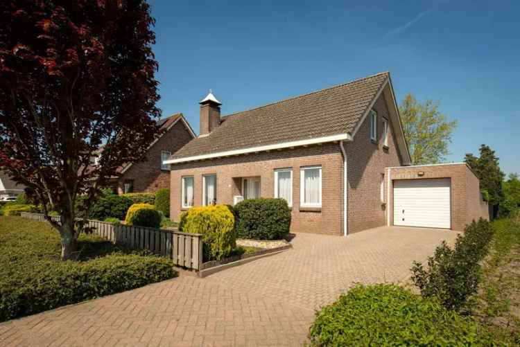 Vrijstaande woning met garage en tuin nabij Woensdrecht