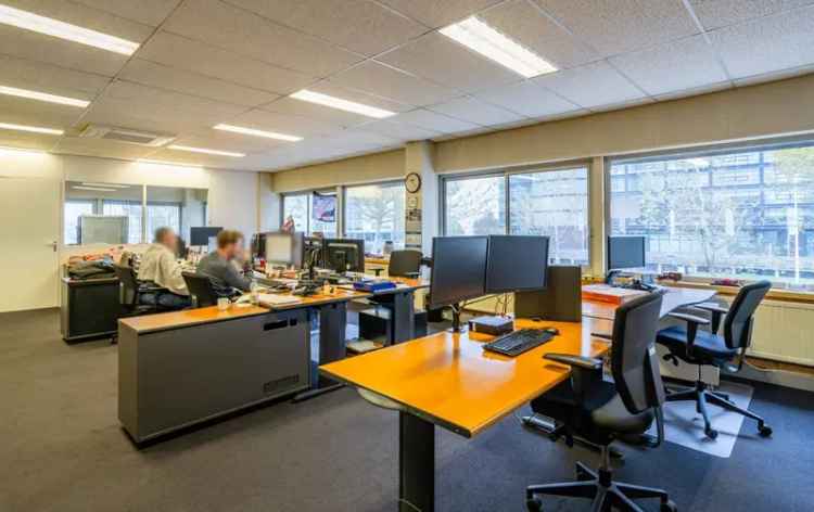 Kantoorruimte huren Waalhaven Rotterdam 336m2