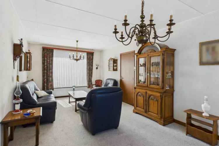 Te renoveren tussenwoning 3 slaapkamers Nieuw Namen