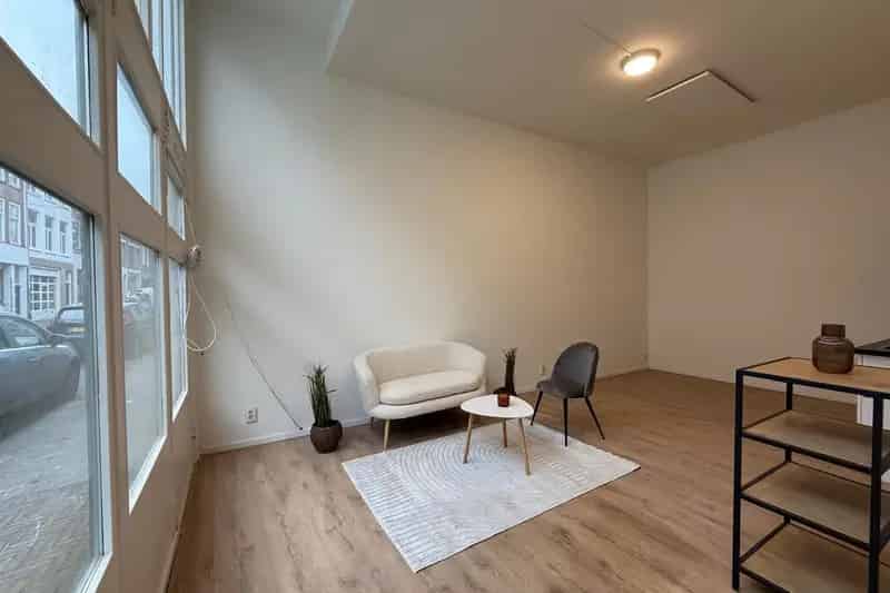 Studio Appartement Den Haag Centrum  30m²  Direct te Betrekken