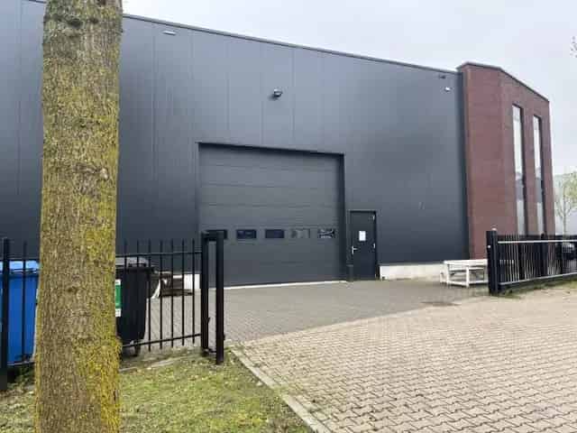 Bedrijfshal te Huur Uden 310m² Kantoor 30m²