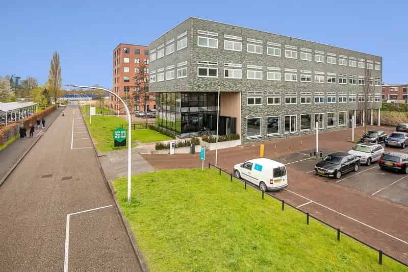 Kantoorruimte huren Zwolle Spoorzone Smaragd Offices