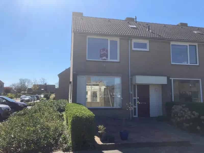 Eindrachtstraat 44 Zierikzee Eindwoning met Garage