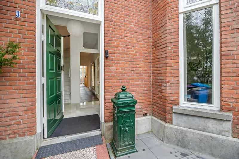 Herenhuis te koop Leeuwendaallaan Rijswijk 6 slaapkamers 2 badkamers