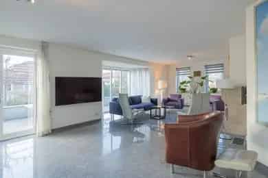 650m2 Bedrijfsruimte met bedrijfswoning te koop Noordwijk