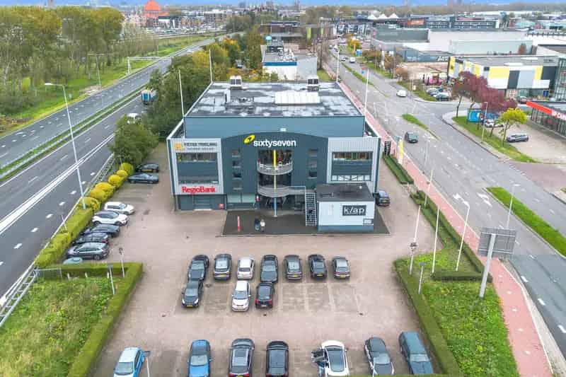 Kantoorruimte Beverwijk 450m2 te Huur Parallelweg