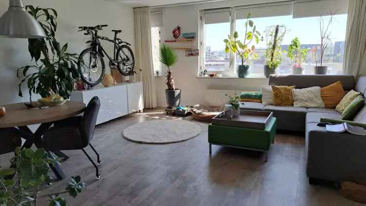 Modern Appartement nabij Station Reeshof