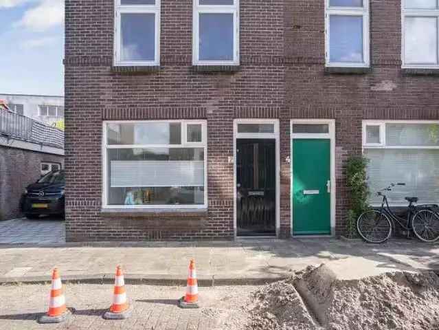 Gerenoveerde jaren 30 woning Leiden nabij Centrum