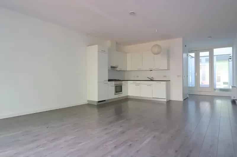 3 Kamer Appartement s Hertogenbosch Centrum Ruim Dakterras