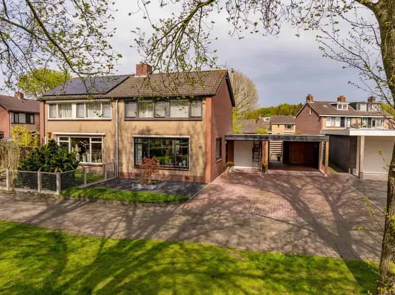 Instapklare 2-onder-1-kapwoning Zuidwolde