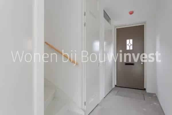 5-kamer Tussenwoning Tudorpark 137m2 Moderne Keuken Luxe Badkamer