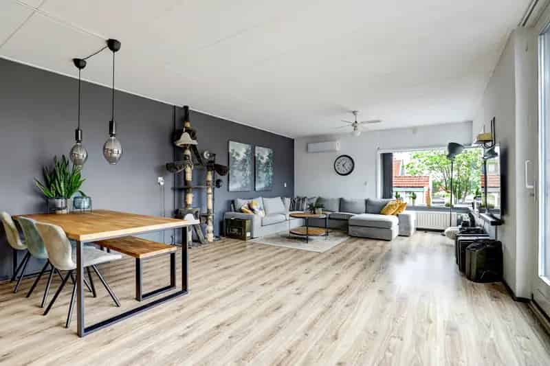 Groot pand 478m² Boompjesstraat: wonen, ondernemen of kangoeroewoning