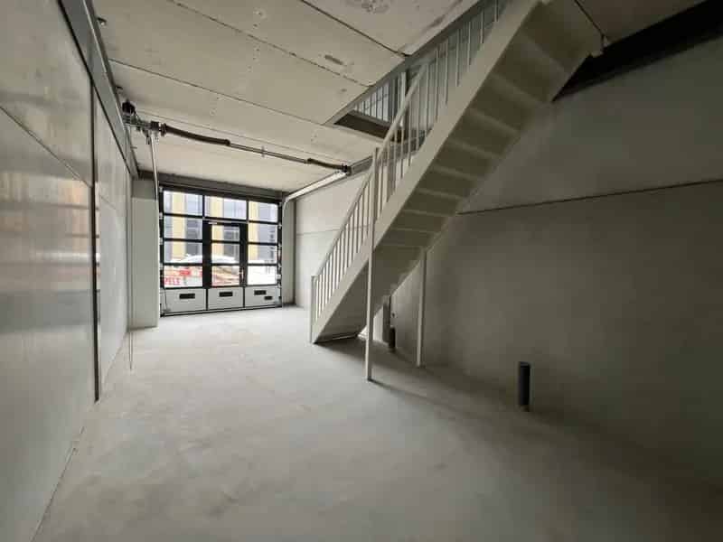 Bedrijfshal Amstelveen | Zoek bedrijfshallen te huur: Afmijnstraat 73 1187 ZZ Amstelveen 