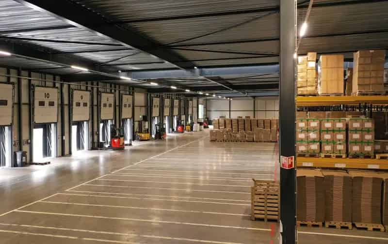 Bedrijfspand 8000m² te Huur Nabij Venlo