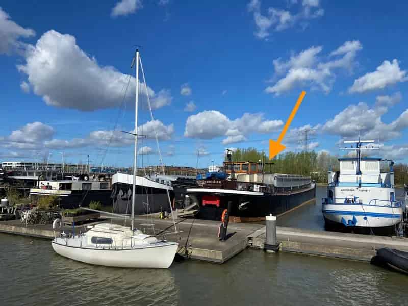 Varend Woonschip Amsterdam: Ruime Verbouwmogelijkheden