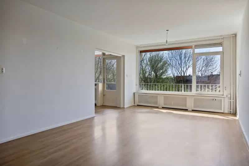 3-Kamerappartement Oegstgeest  Ruim Licht Balkon Parkzicht