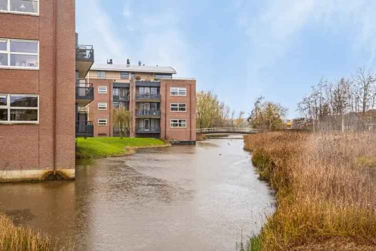 Royaal appartement Kollum 2 balkons parkeerkelder