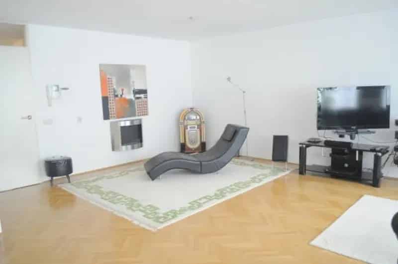 Luxe 3-kamer appartement Rijswijk Galerijflat