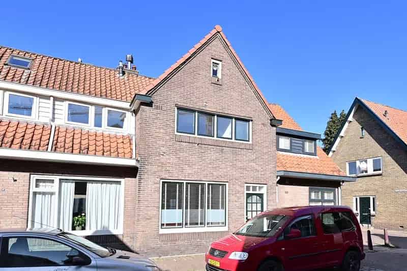 Jaren 30 woning te koop Muiden Centrum