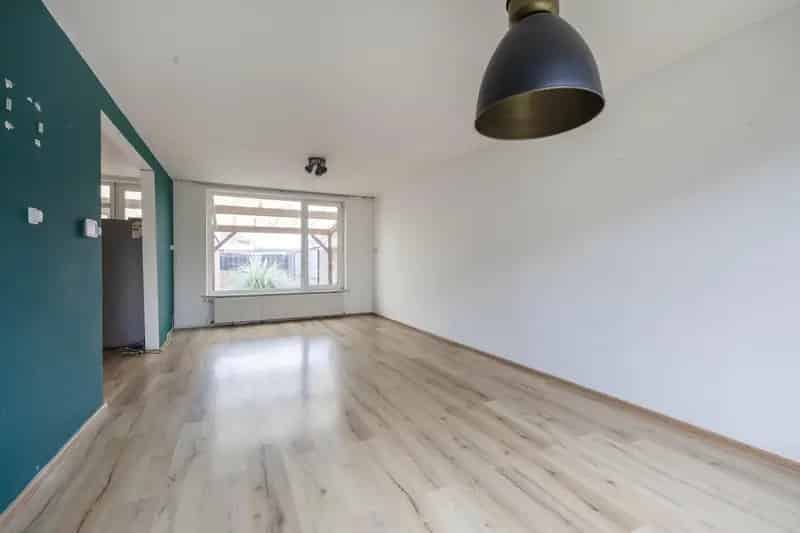 Kluswoning Velden 4 slaapkamers Ruime tuin Garage