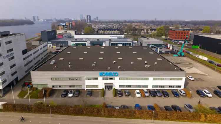 Logistieke Bedrijfsruimte te Huur A6 Almere 5645m²