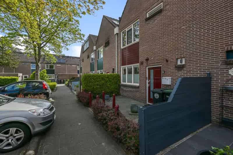 5 Slaapkamers Ruime Tussenwoning Koog aan de Zaan