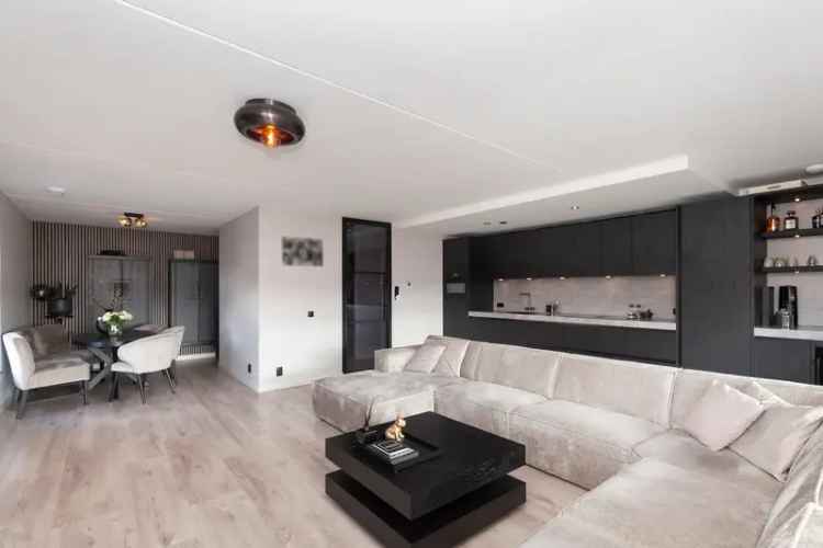 Luxe Penthouse te Vlaardingen 152m2 3 slaapkamers Dakterras