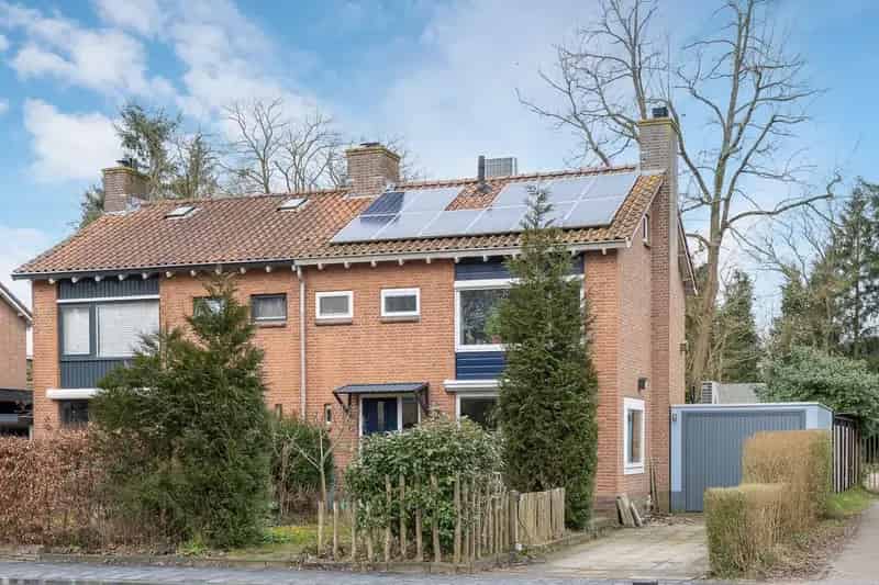 Twee Onder Een Kapwoning Driebergen Rijsenburg Ruime Tuin 4 slaapkamers