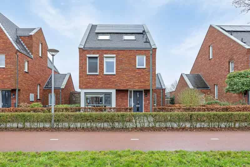 Gasloze Villa Veenendaal 6 slaapkamers 196m2 Tuin Garage
