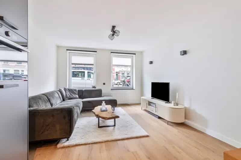 Rotterdam Liskwartier 3 Kamer Appartement gerenoveerd